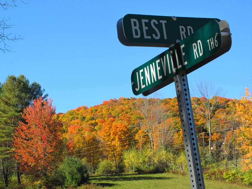 Fat Sheep Farm & Cabins is near Woodstock, Vermont and provides relaxation