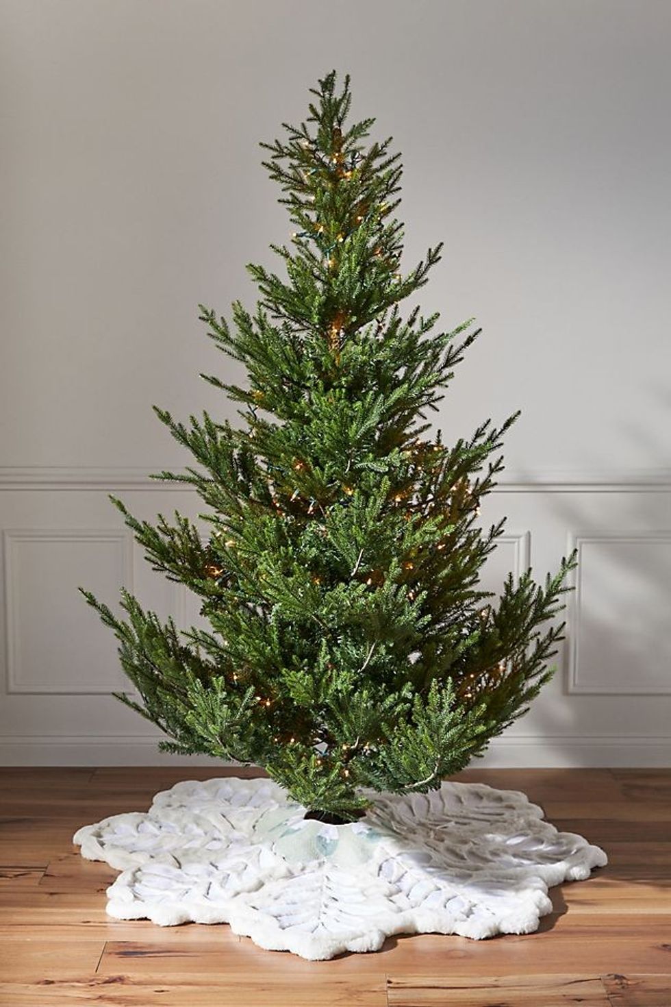 Faux Fur Snowflake Tree Skirt