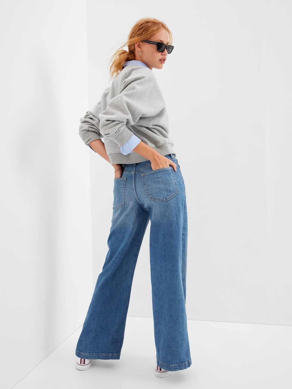 Gap High Rise Stride Wide-Leg Jeans with Washwell in Medium Wash