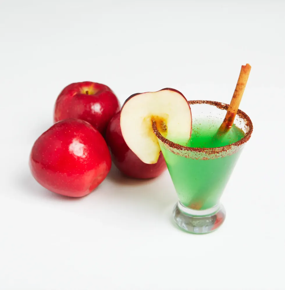 Ginger Minj's Sassy Caramel Apple Cocktail