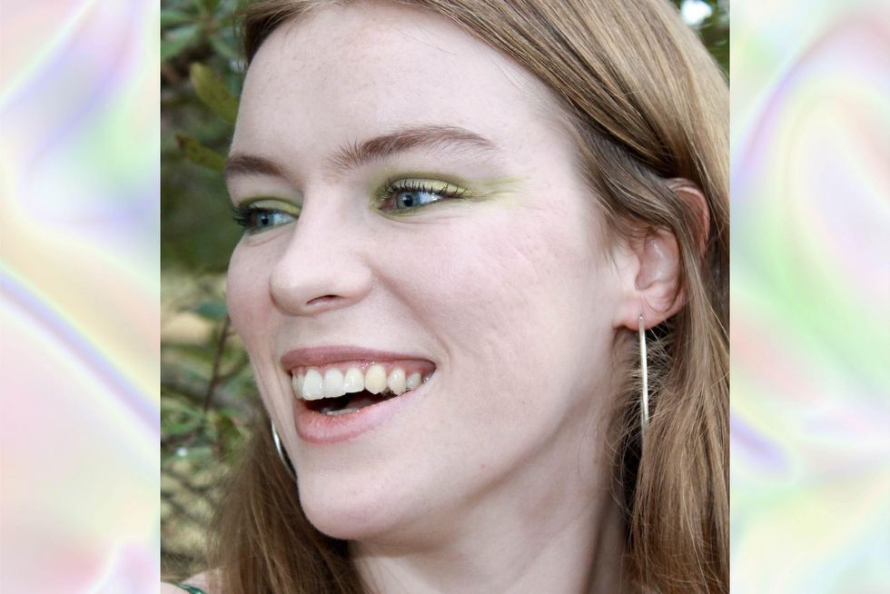 green eyeshadow makeup