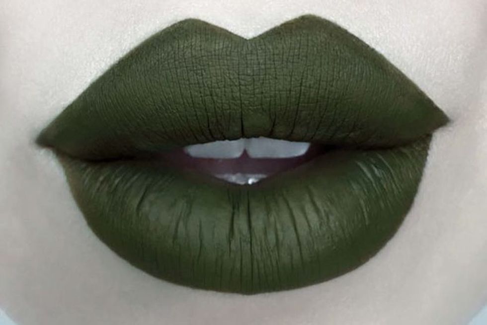 Heres How To Wear Green Lipstick Really Brit Co