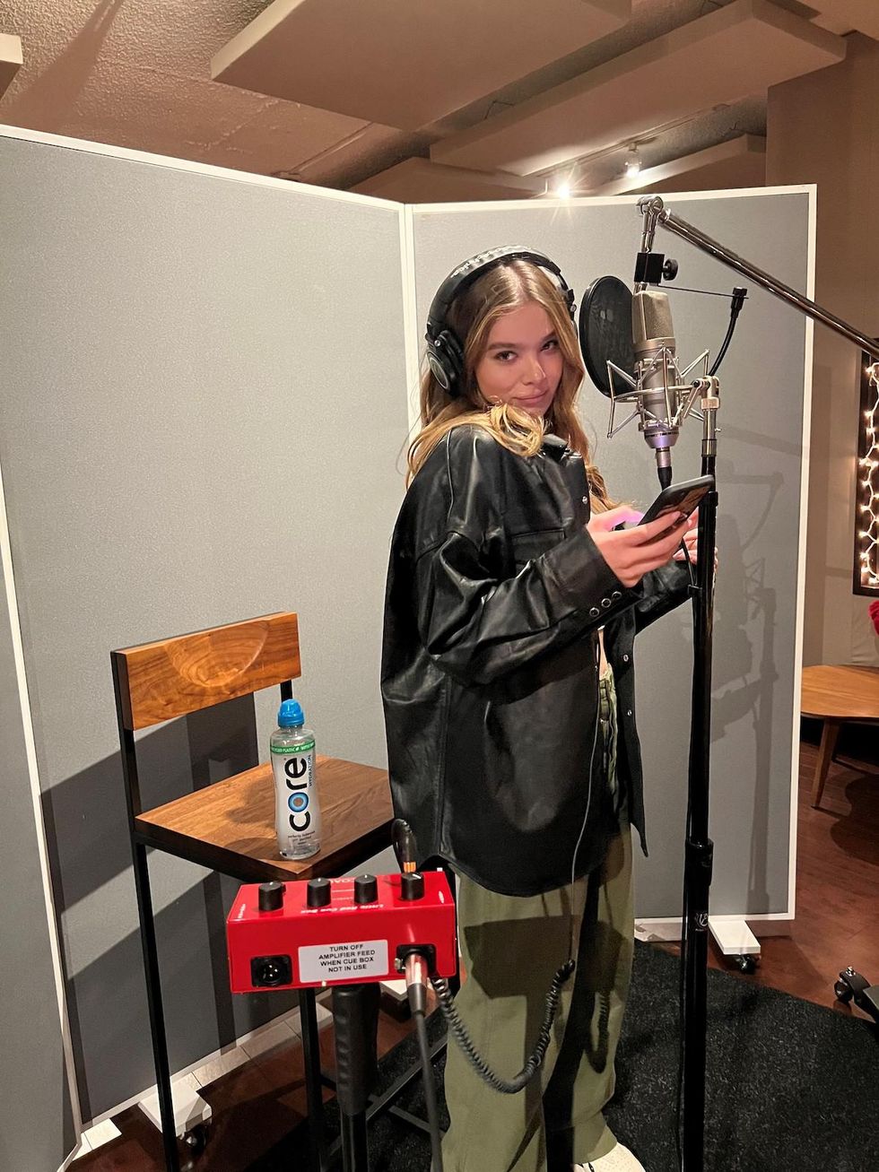 hailee steinfeld in the recording booth