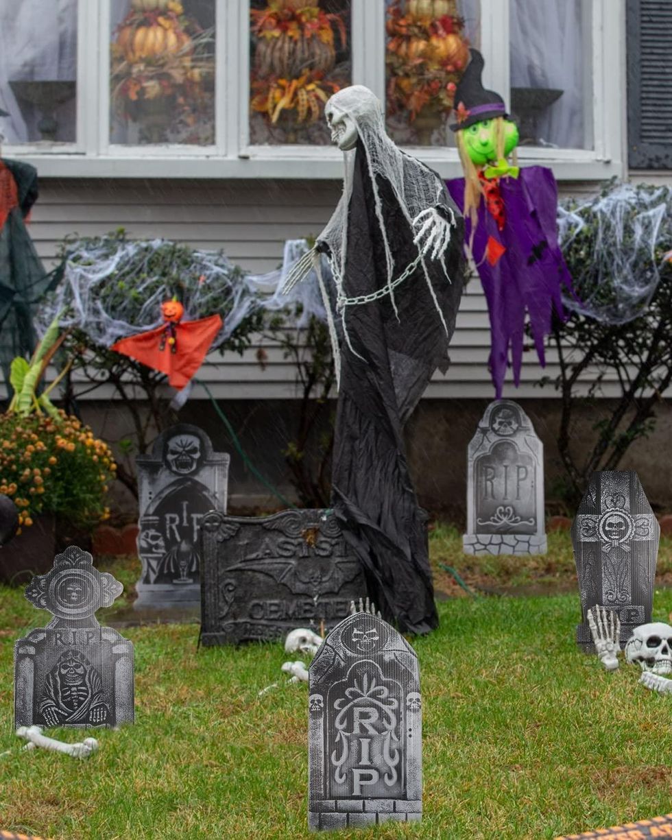 16 Halloween Yard Decorations For 2022 - Brit + Co