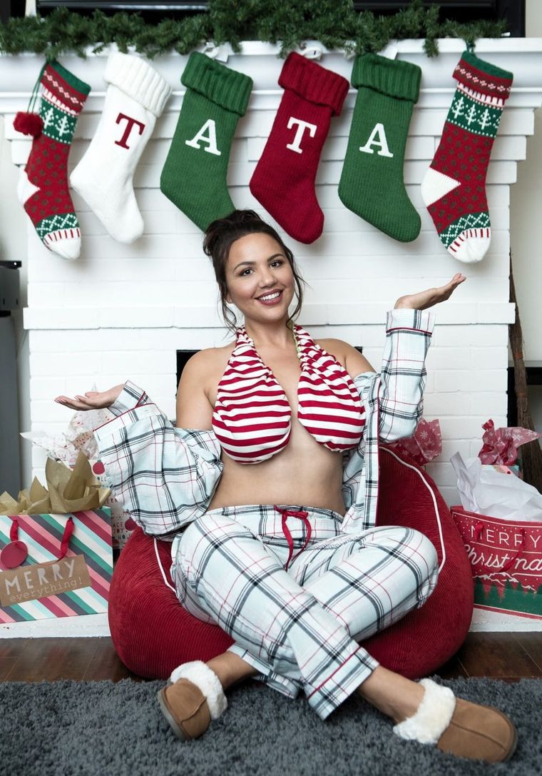 Holiday Ta-Ta Towels Are Here So Your Girls Can Get Festive - Brit + Co