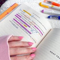 Let's Talk: My Favorite Reading/Annotation Supplies + How I