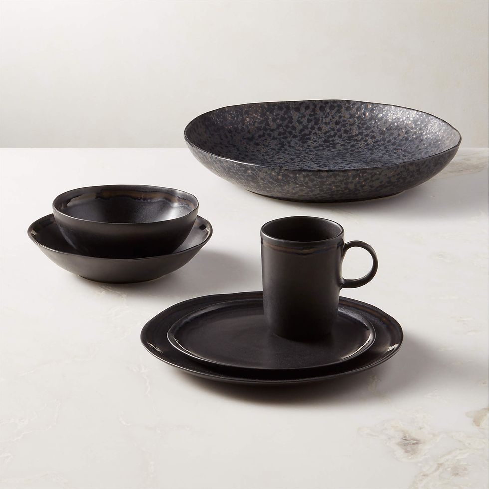 Hyacinth Black Dinnerware 4-Piece Set