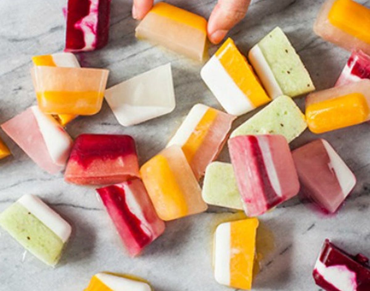 How to Make Holiday Fruit Ice Cubes - Marathons & Motivation