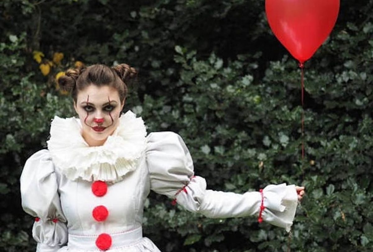 These Pennywise Costumes Are Scary AF and We Can’t Even - Brit + Co