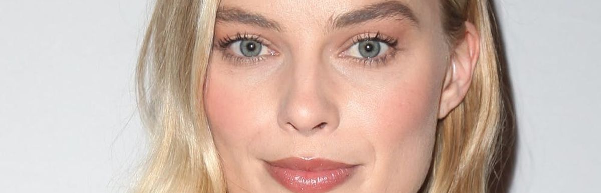 Margot Robbie Had The Best Response To Off Topic Questions About Her Marriage Brit Co