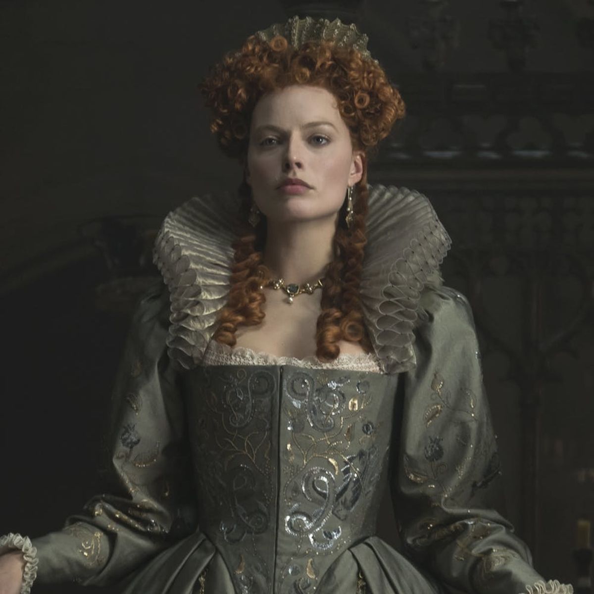 See Margot Robbie and Saoirse Ronan’s Incredible ‘Mary Queen of Scots ...