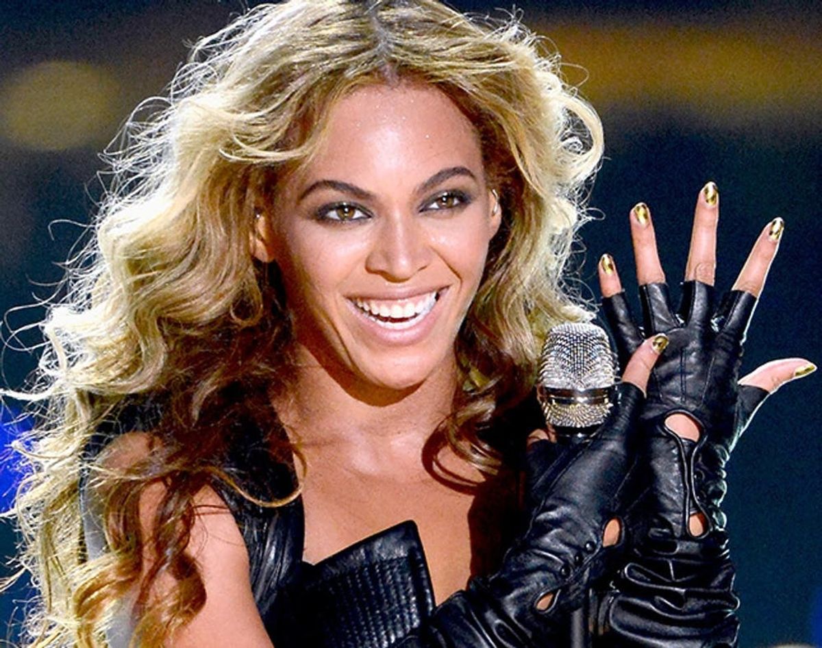 Try Beyoncé’s Legit Beauty Hack for Removing Glitter Nail Polish - Brit ...