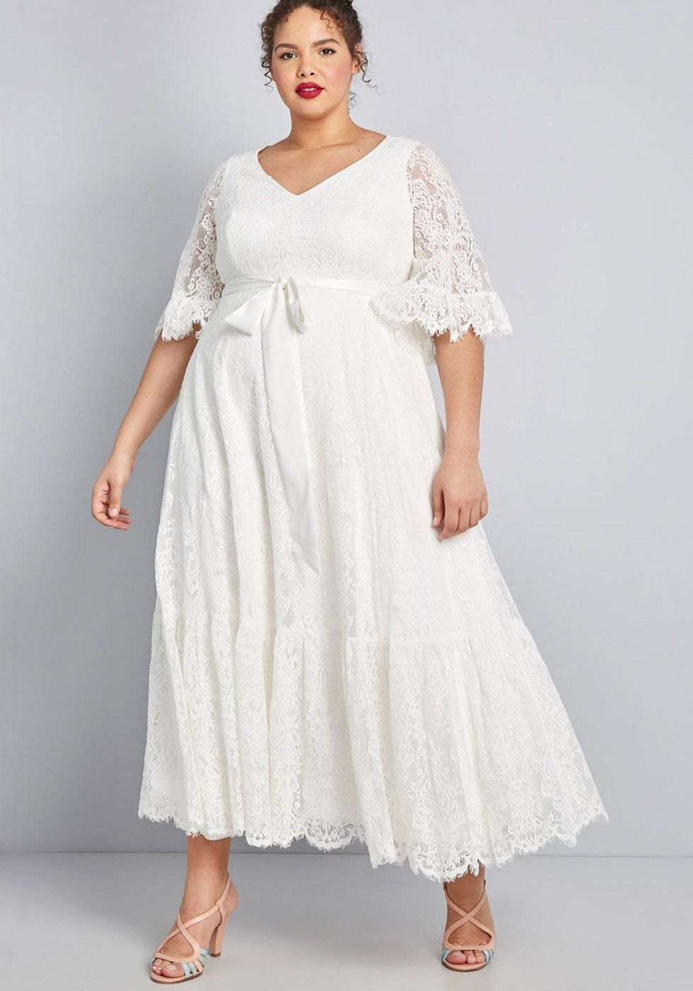 14 Affordable Statement Sleeve Wedding Dresses for the 2019 Bride ...