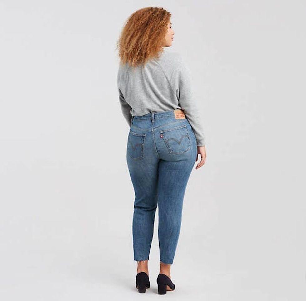 18 Size-Inclusive Denim Styles That Flatter the Booty - Brit + Co
