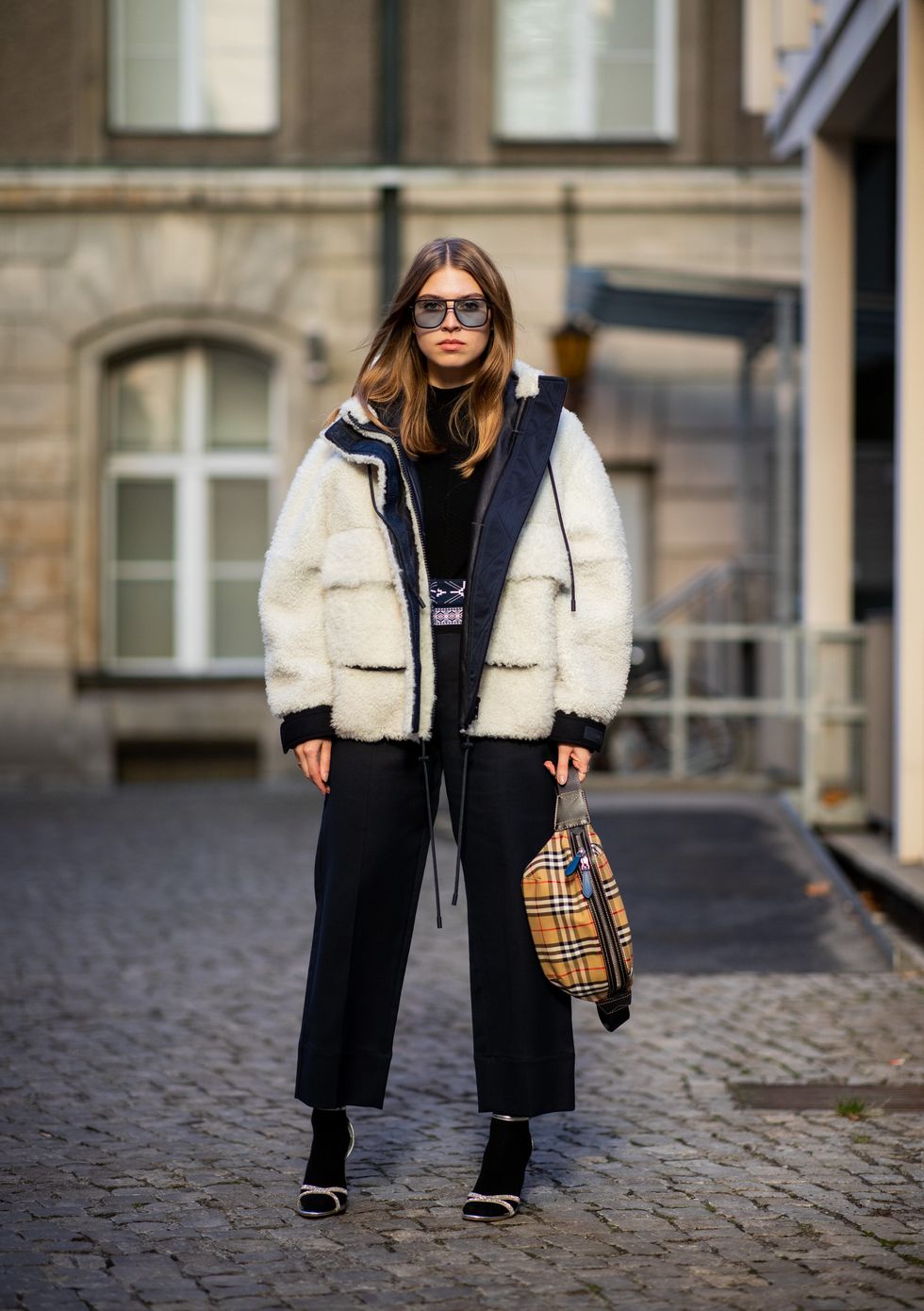 11 Ways Fashion Girls Look Good When It’s Cold AF - Brit + Co