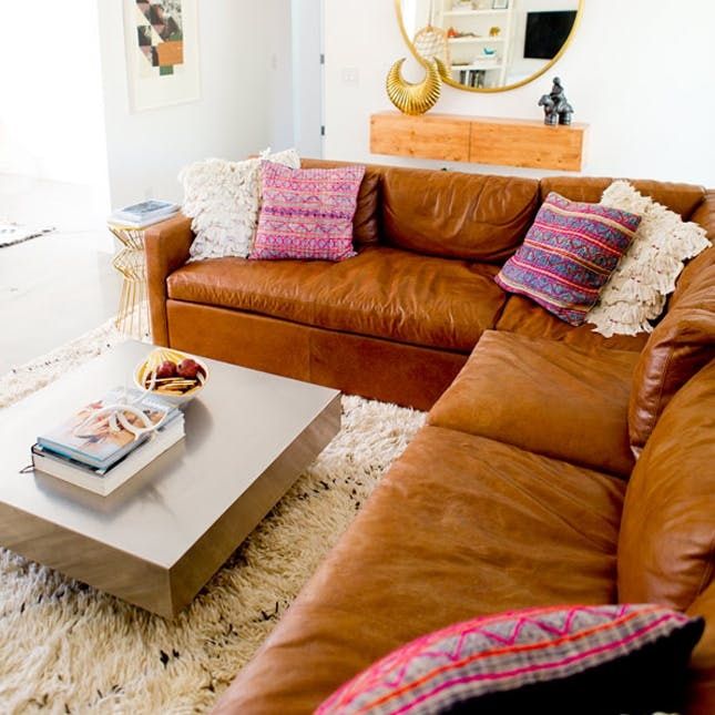 9 Ways To Rock The Leather Sofa Trend That'S Taking Over Instagram - Brit +  Co