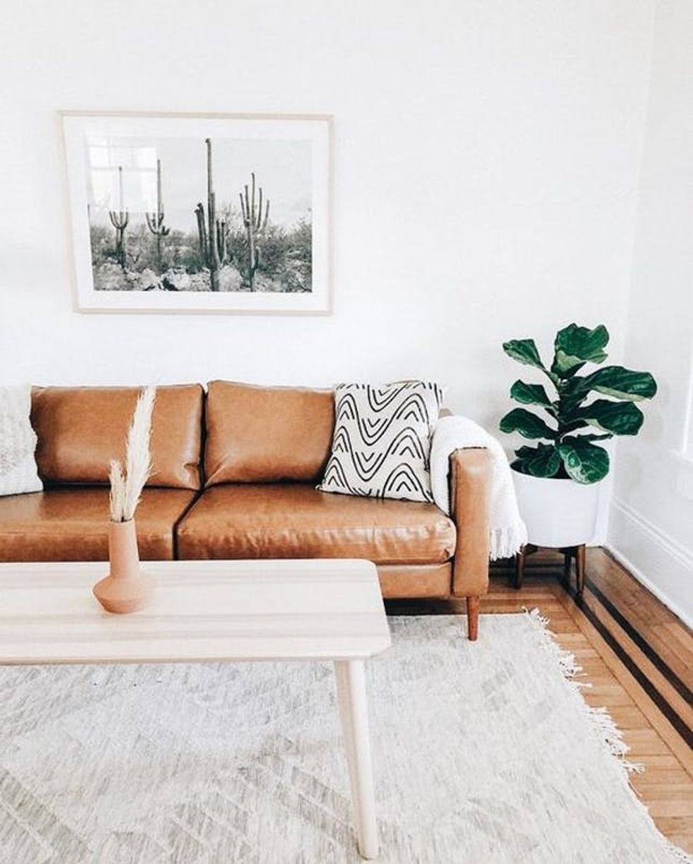 9 Ways to Rock the Leather Sofa Trend That’s Taking Over Instagram ...