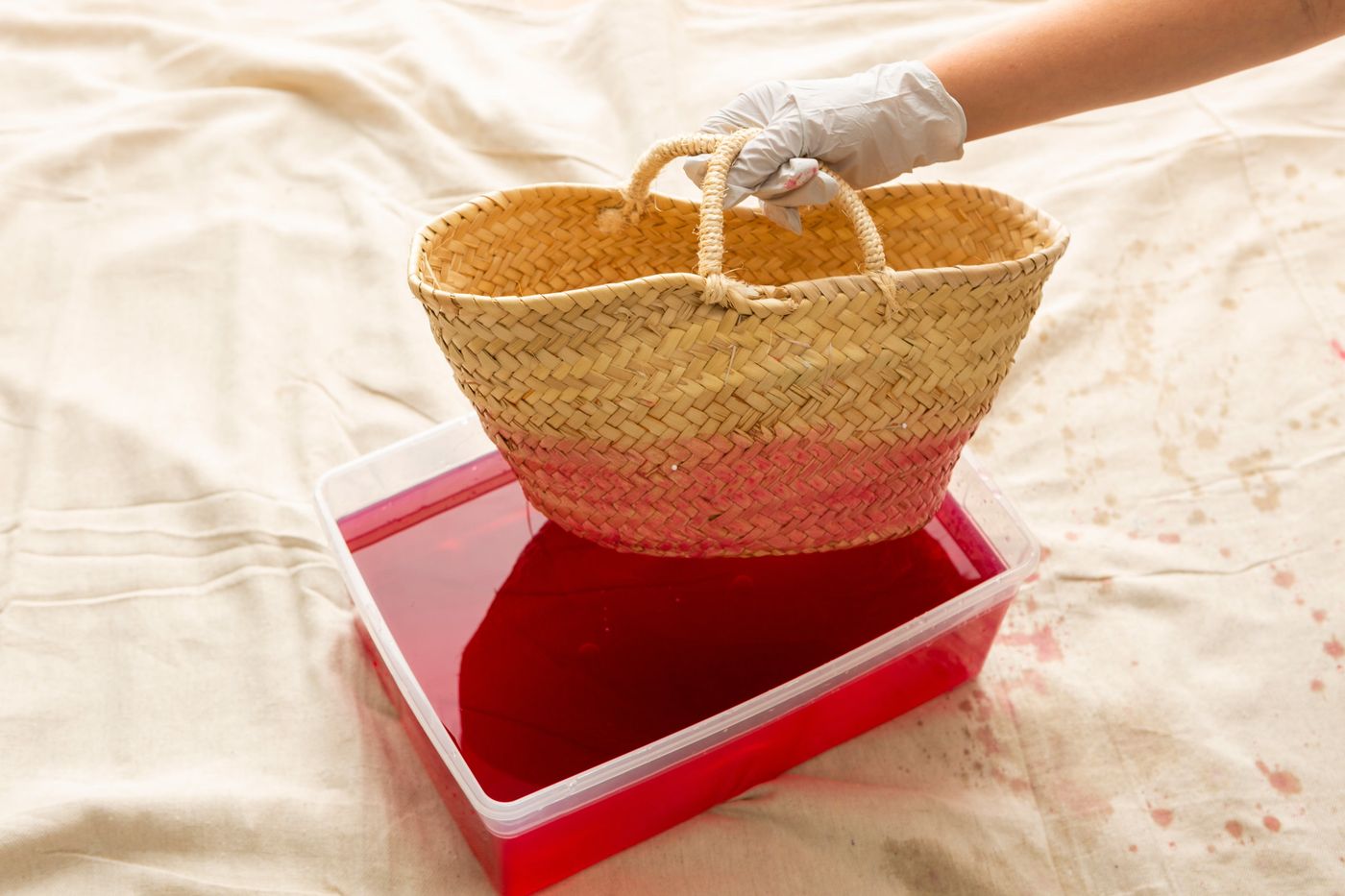 Raffia Basket Dyeing