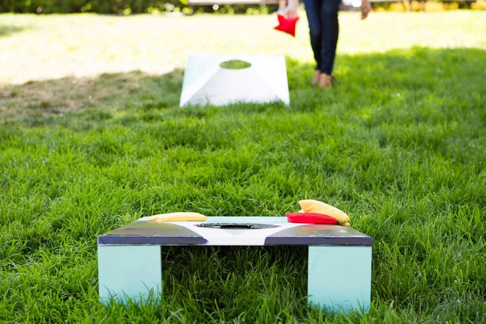 How To Diy Your Very Own (+ Very Portable) Cornhole Game! - Brit + Co