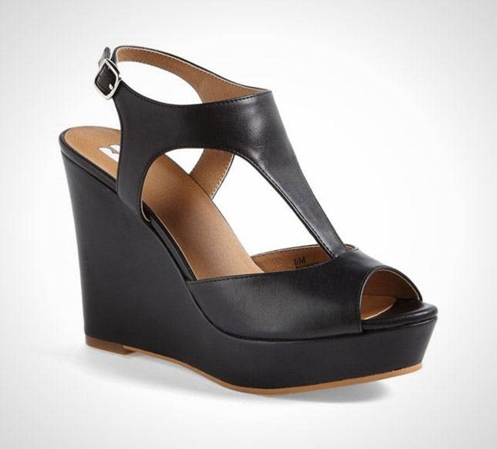 12 Wild Wedges for Hot Summer Weddings - Brit + Co