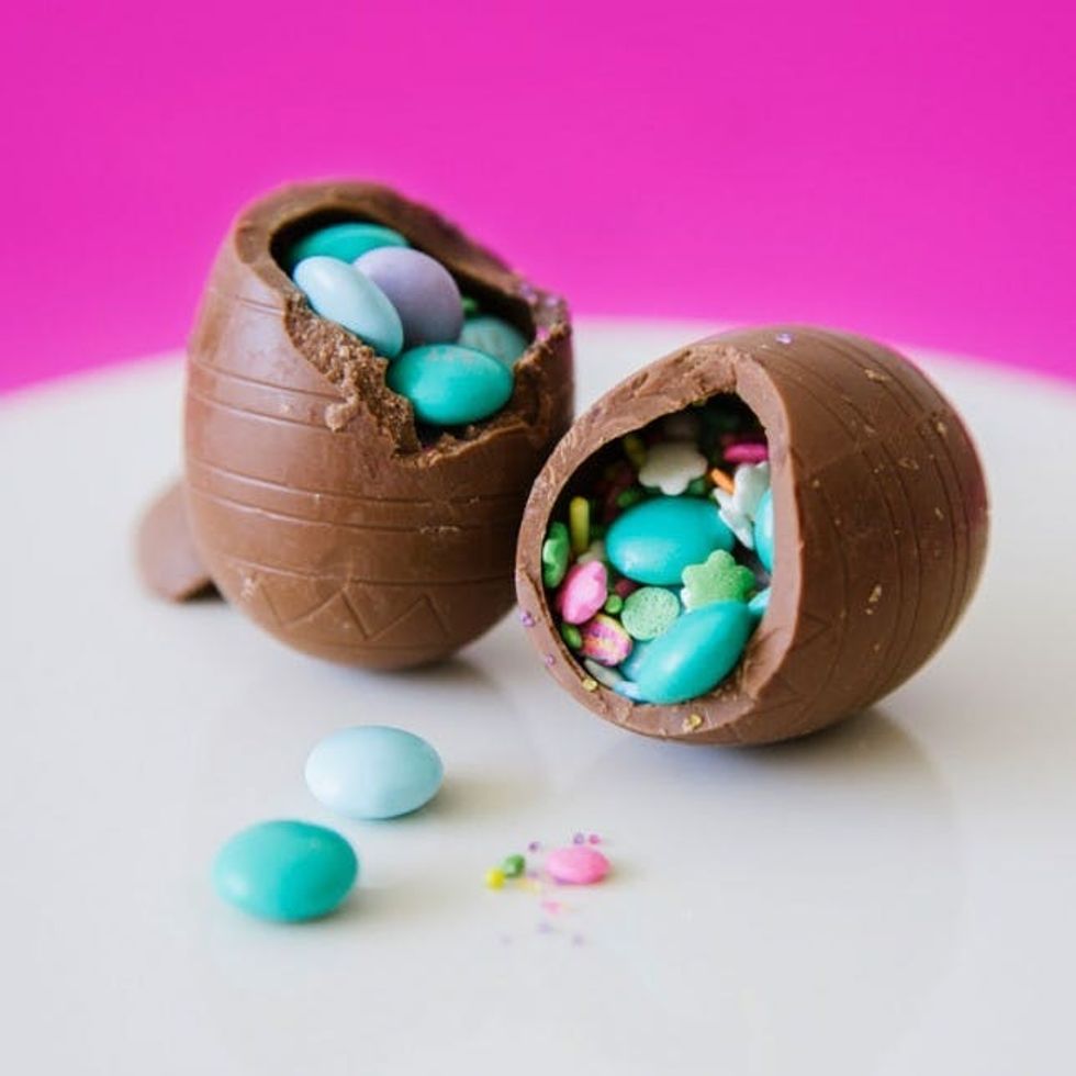 How to Make Hollow Chocolate Confetti Eggs - Brit + Co