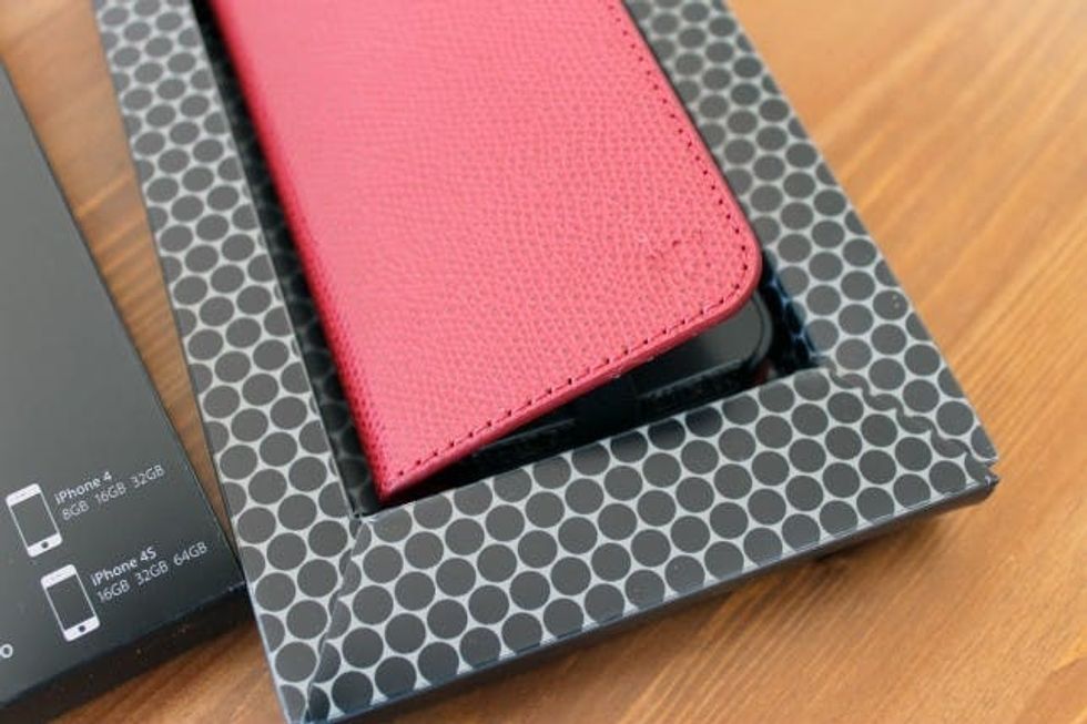 An iPhone Case and Wallet in One (Free Giveaway!) - Brit + Co