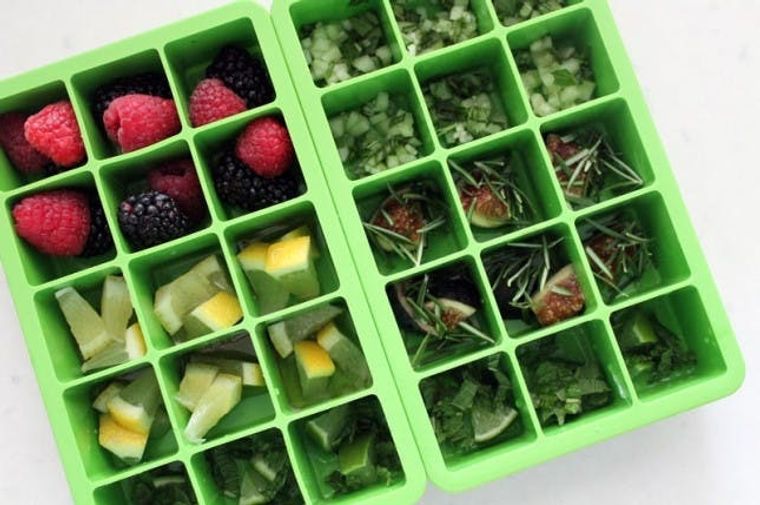 Ice Cube Trays Summer Fruit Design 5pack Mini Silicone Ice Cube Tray Clear  Shape Pineapple/Coconut Tree/Cactus/Flamingo/Cherry - China Ice Cube Tray  and Ice Tray price