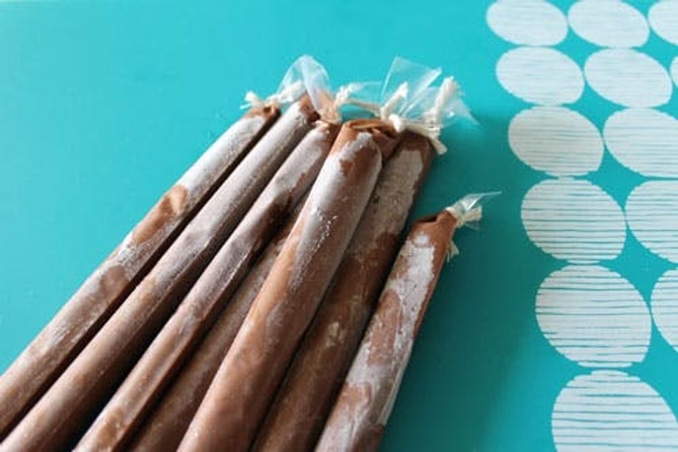 Spike Your Sweets: Introducing Kahlua Pudding Pops - Brit + Co