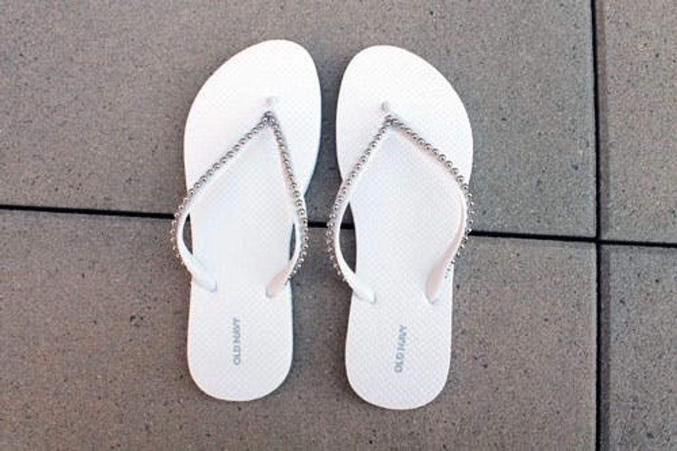 10 Ways to Trick Out Your Flip Flops - Brit + Co