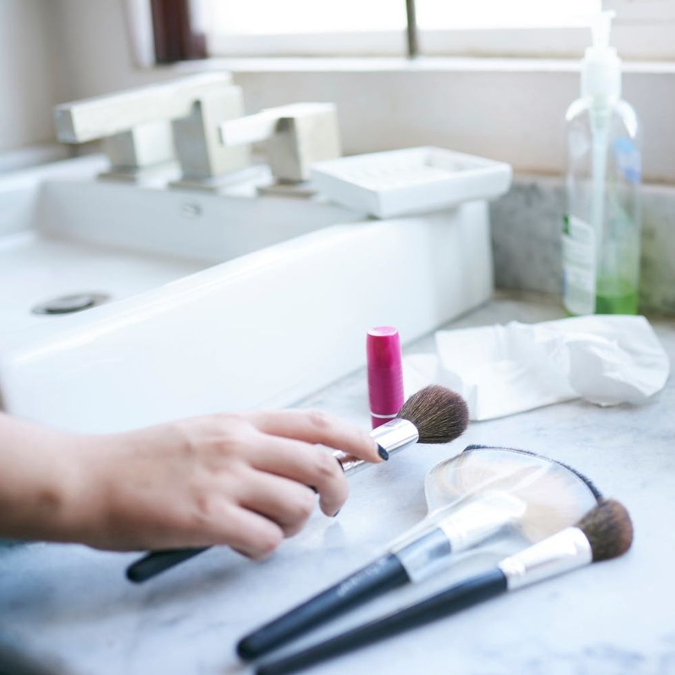 This Electric Makeup Brush Cleaner Made My Brushes Look New Again