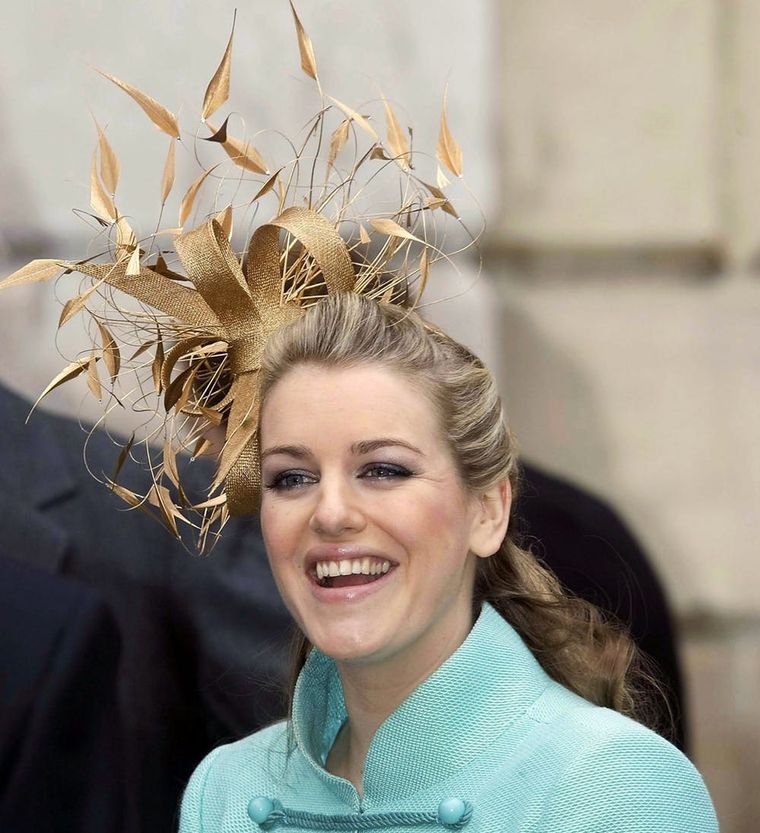 10 weird British royal wedding fascinators, from Princess Beatrice's  notorious 'toilet seat' hat to Oprah's bold topper at Meghan Markle and Prince  Harry's ceremony