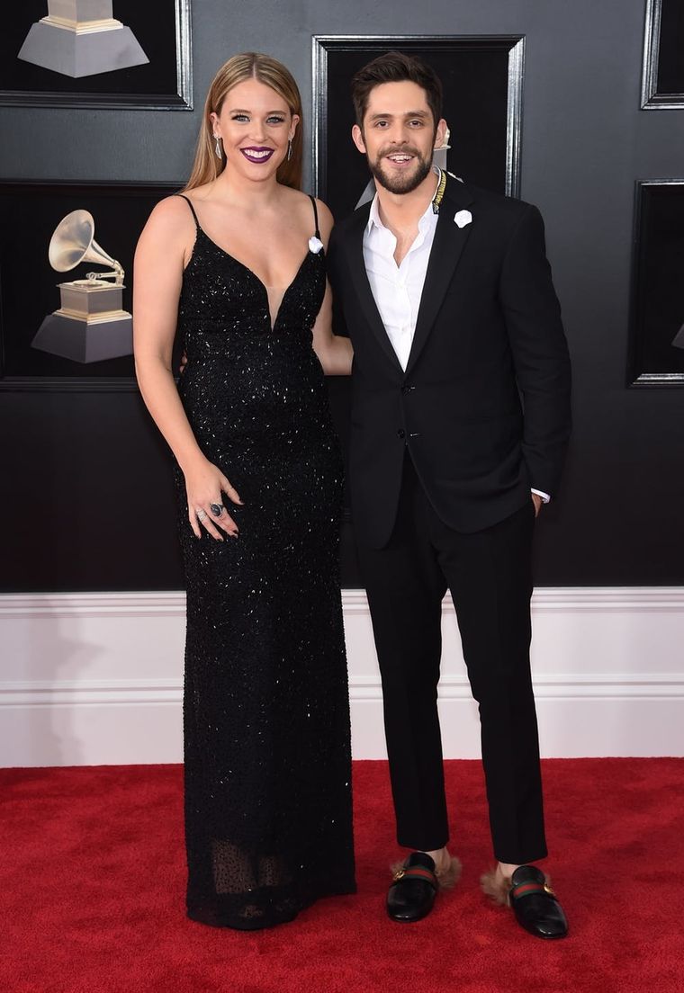 Luis Fonsi Couples Up With Wife Agueda Lopez at Grammys 2018