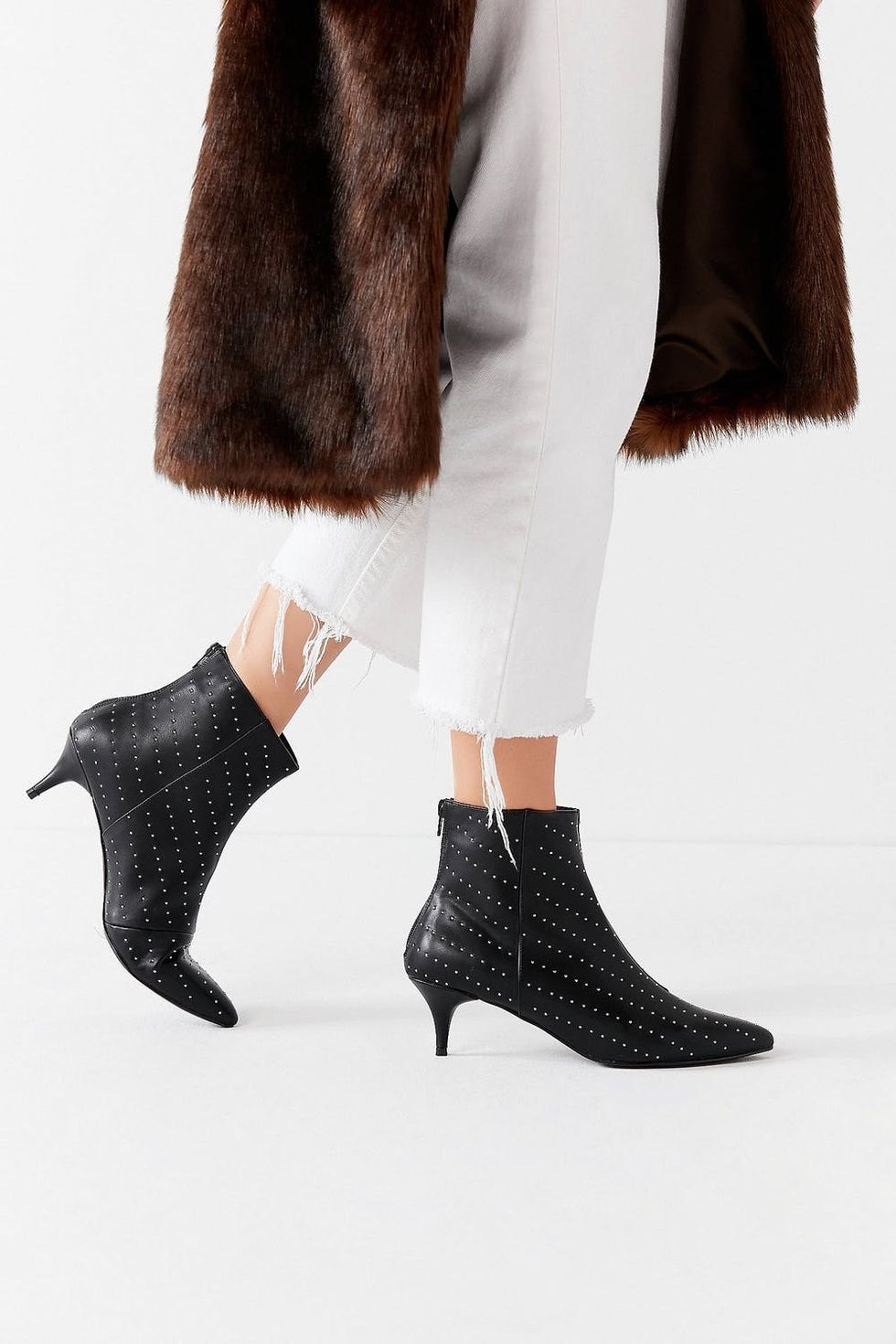 14 Anything-but-boring Black Boots That Work All Season Long - Brit + Co