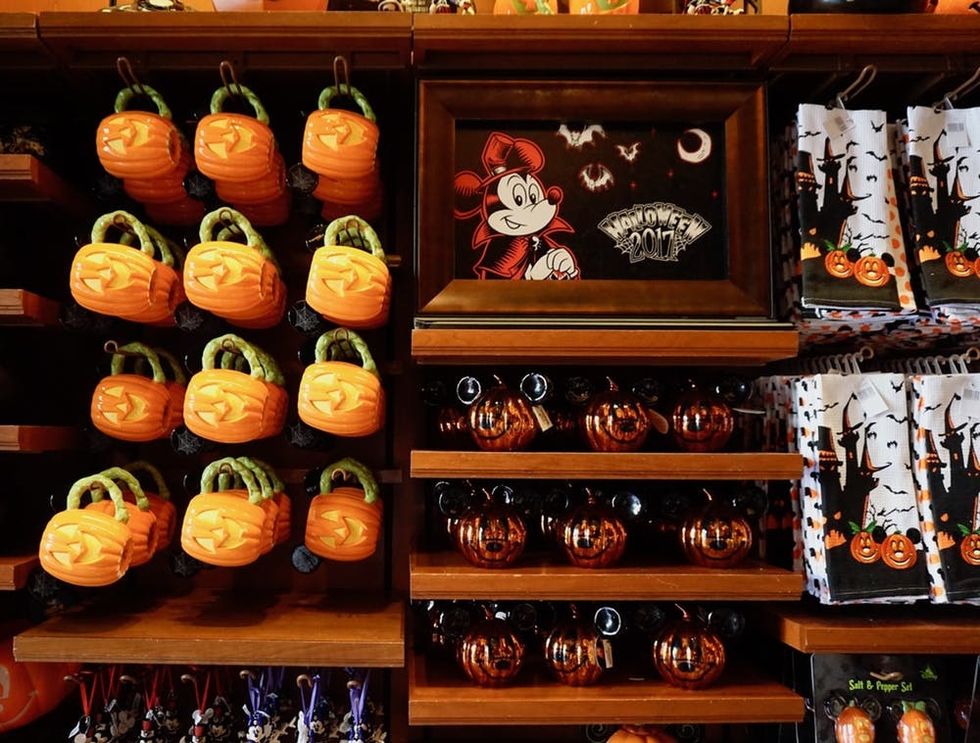 25 New Treats to Eat and See at Disneyland This Halloween Season Brit