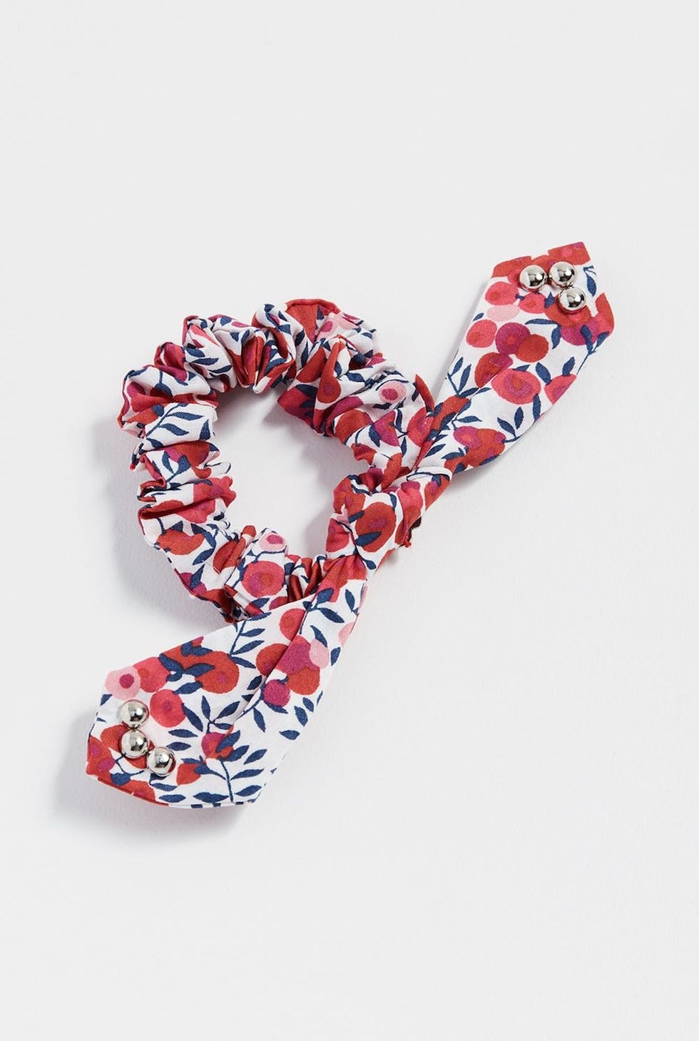 Yes, Scrunchies Are Back for Spring, So Just Go With It - Brit + Co