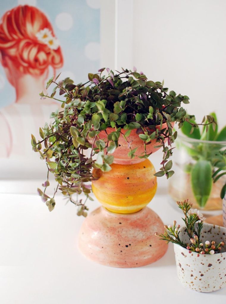 DIY: Mini Painted Pots - Lauren Conrad