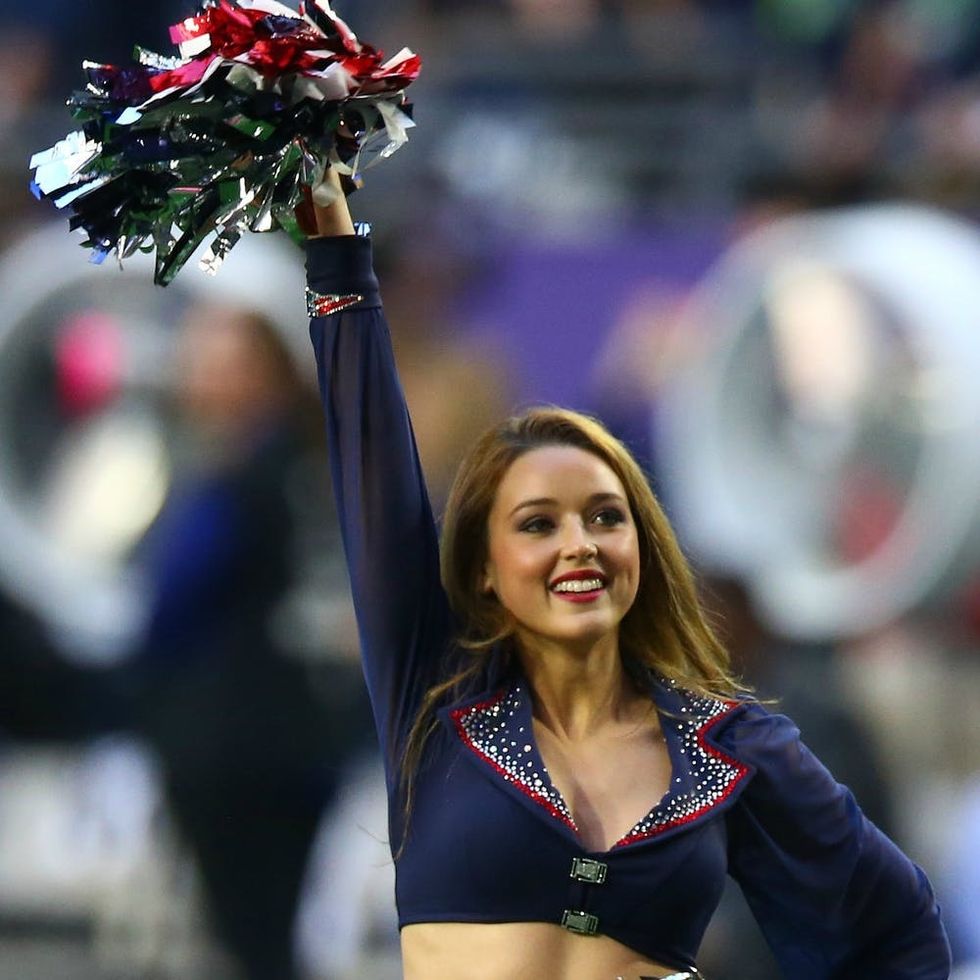 Former Jills Cheerleader talks never-ending Lawsuit, Bills in the