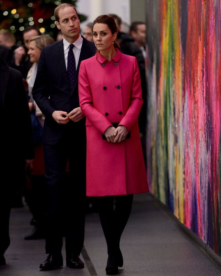 Here's Why Fans Are Freaking Out Over Kate Middleton's Recycled Pregnancy  Coat - Brit + Co