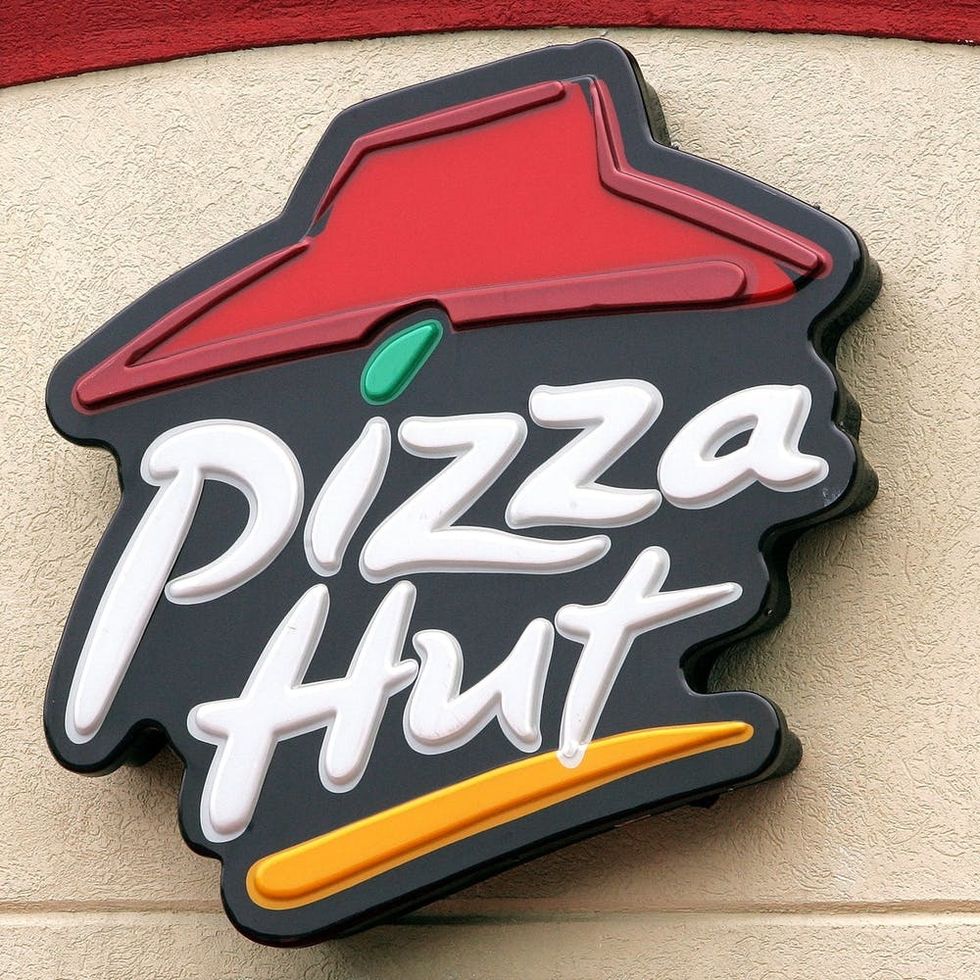 OMG: Pizza Hut Will Soon Be Delivering Wine With Your Pie