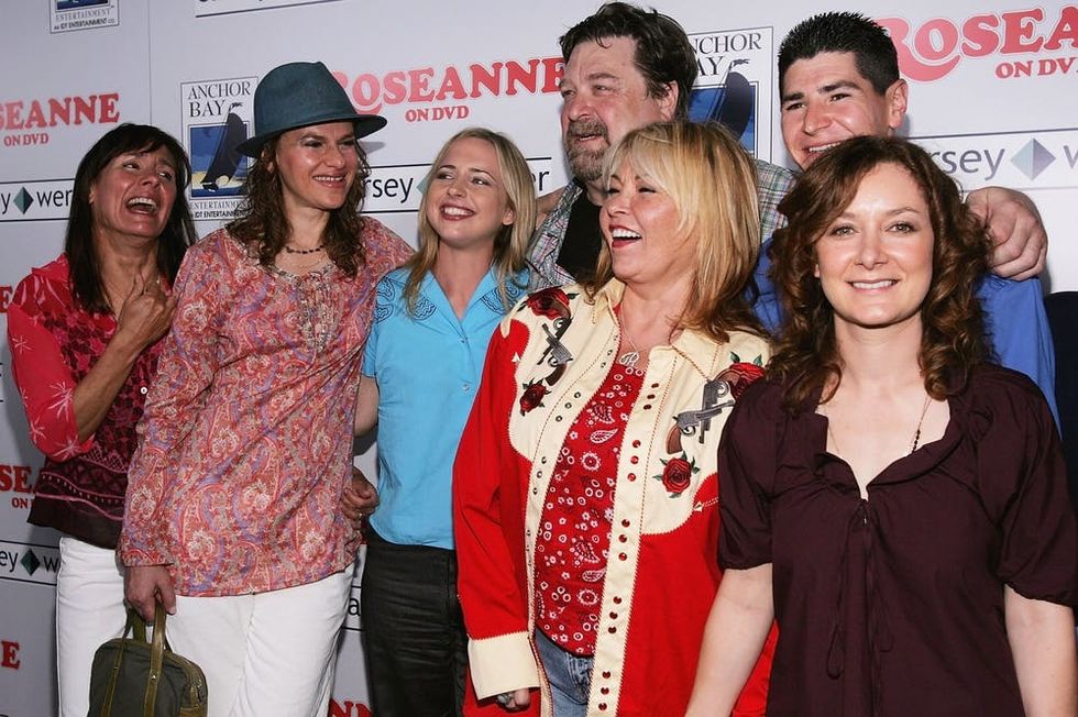 Here’s Everything We Know About the “Roseanne” Reboot - Brit + Co