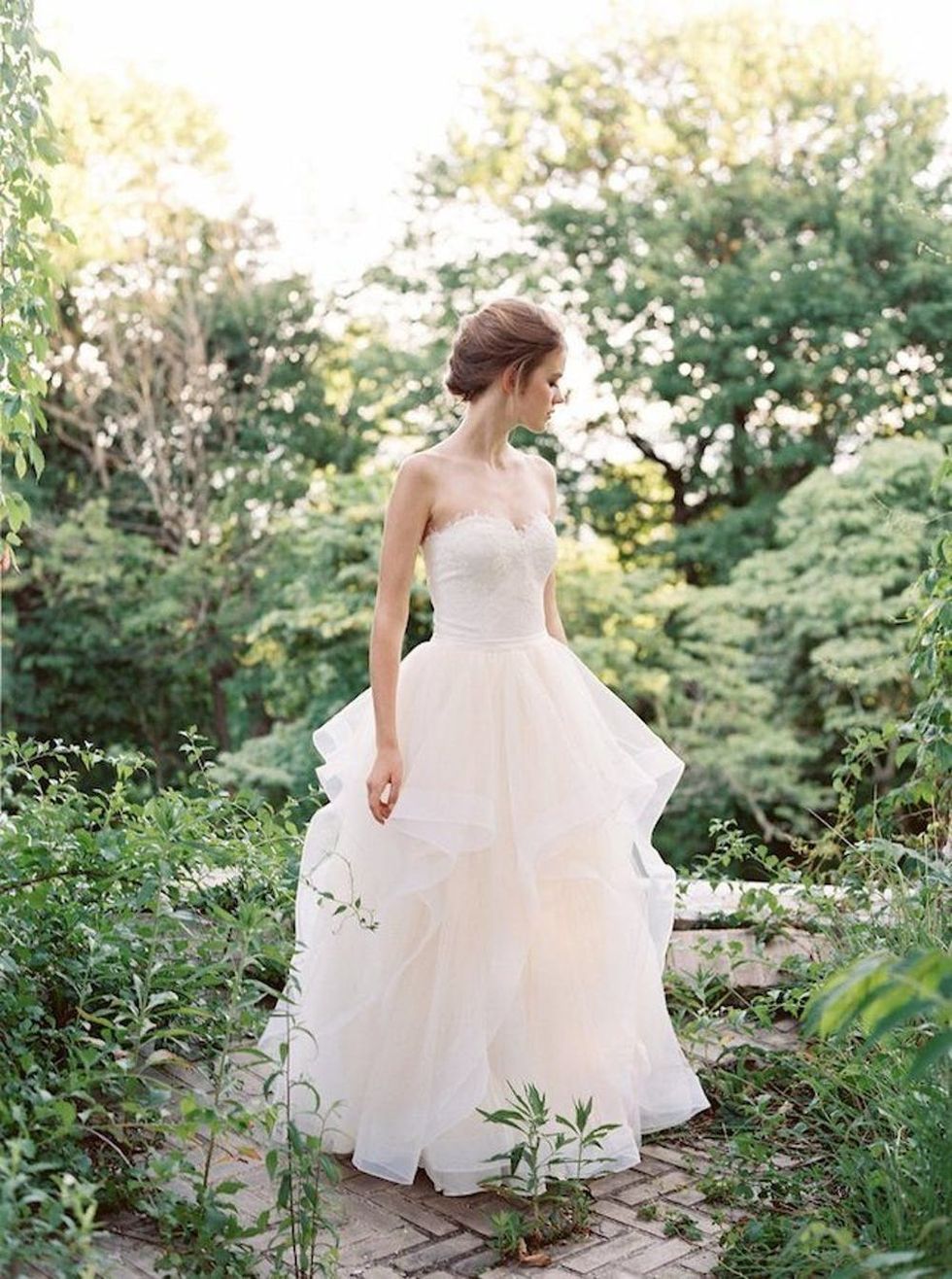 This Try-at-Home Custom Bridal Brand Is Changing the Wedding Dress Game ...