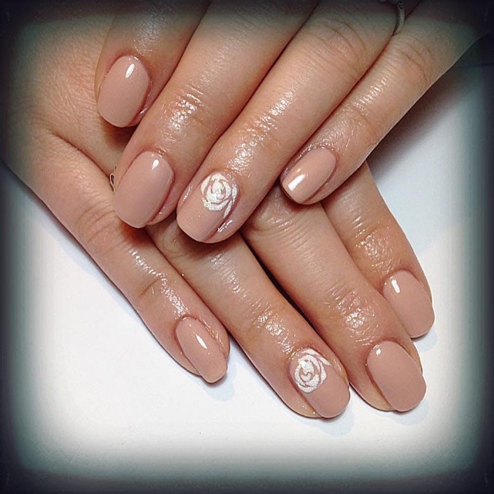 21 Nude Summer Semilac Nail Stickers