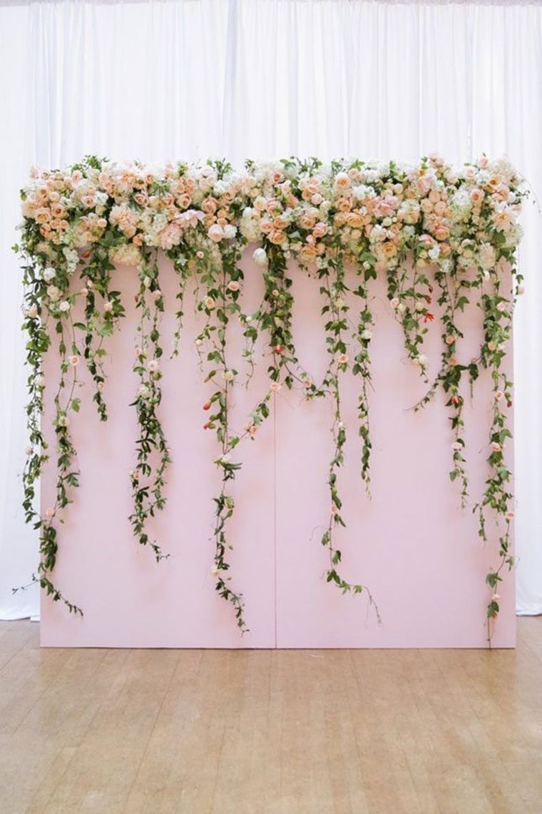 13 Beautiful Hanging Greenery Installation Ideas for Your Wedding