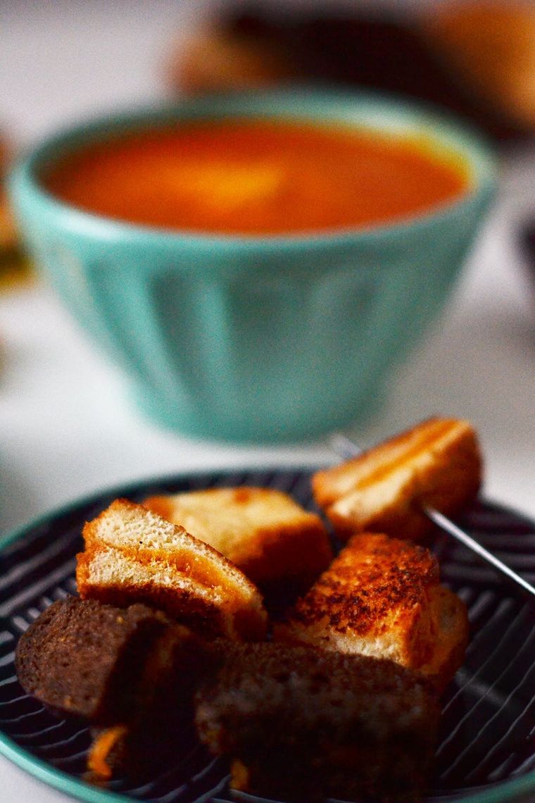 Potluck Bread Pot Fondue Recipe: How to Make It