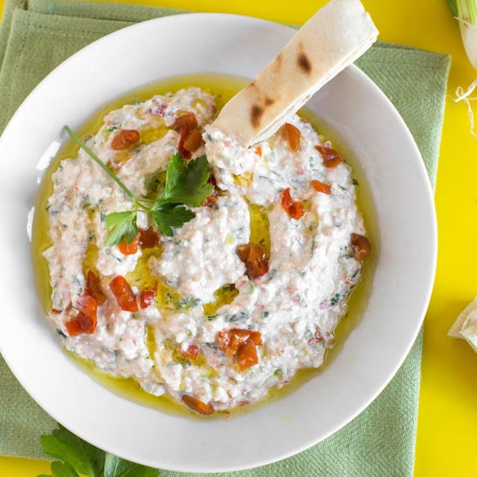 Whizz Up This Spicy 5-Ingredient Feta Dip in Just 2 Minutes!