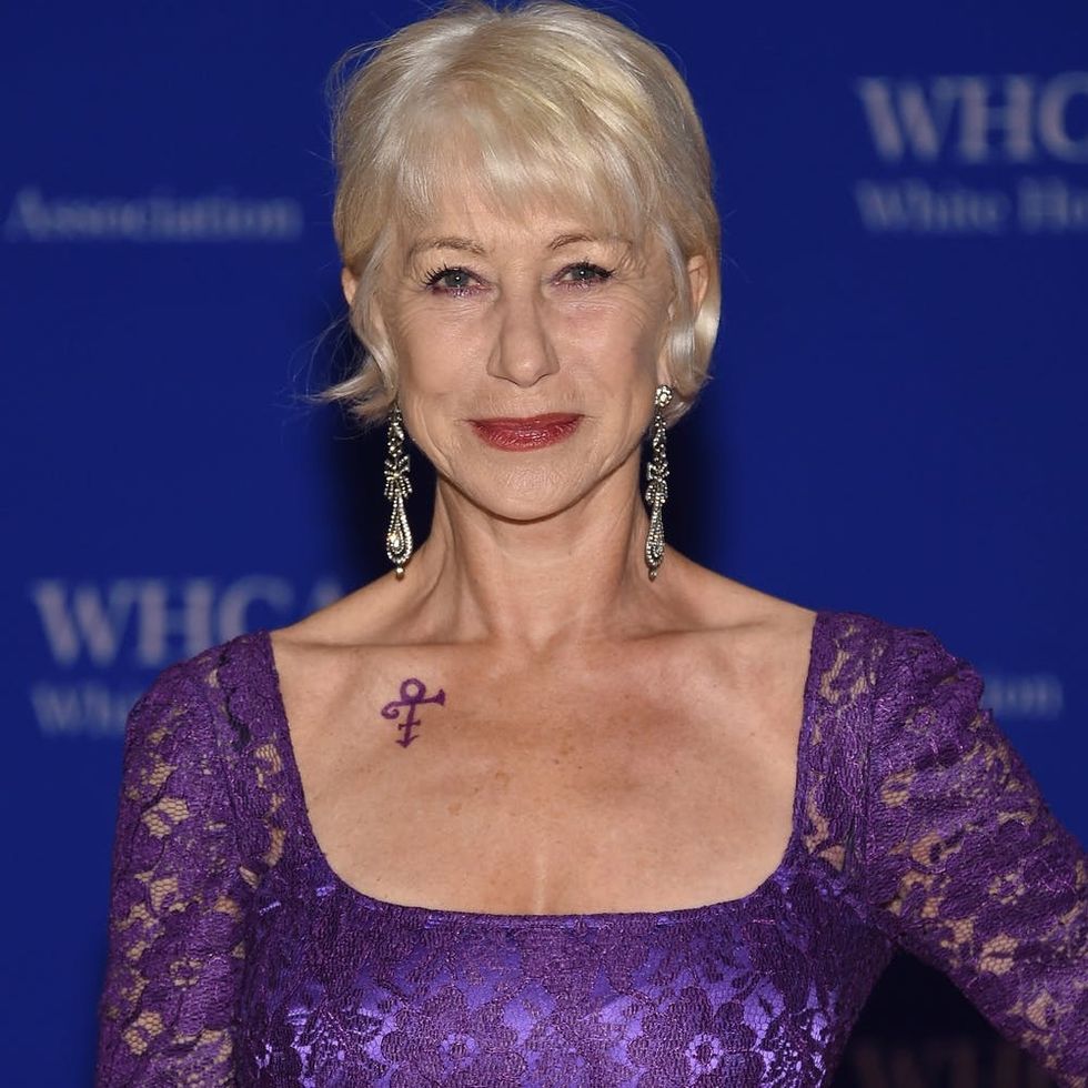 How Helen Mirren Slayed the Red Carpet With One Awesome Accessory