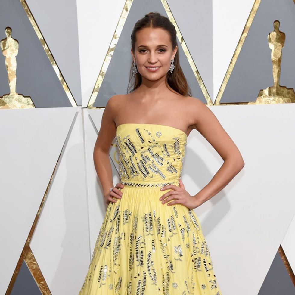 Sofia Vergara in Navy Blue Marchesa Dress at the 2016 Oscars