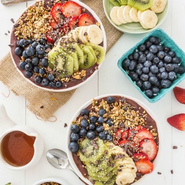 How to Make a Acai Bowl Recipe - Layers of Happiness