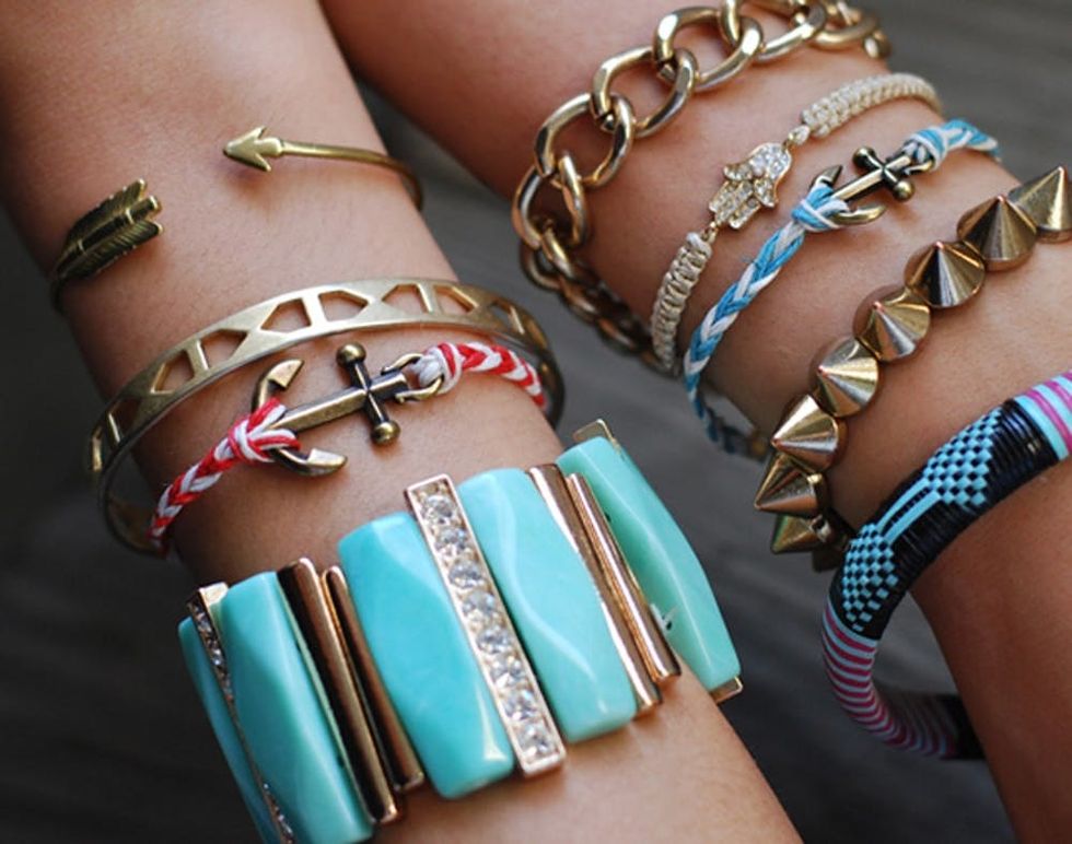 12 DIY Jewelry Gifts Your Friends Will Actually Wear