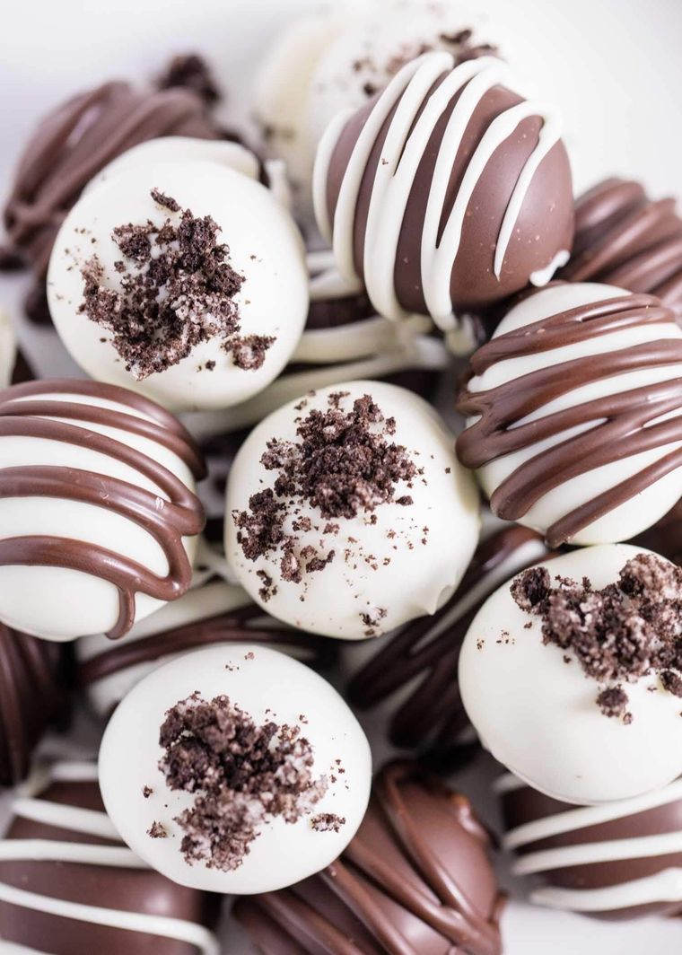 EASY Homemade Oreo Cookies - I Heart Naptime